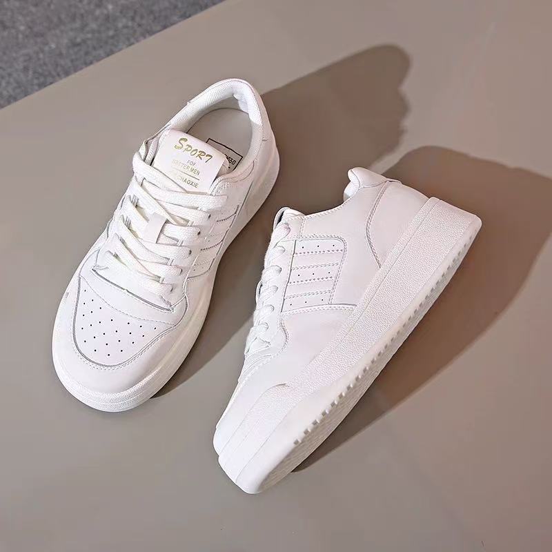Internet Celebrity White Shoes Women's 2025 Spring and Autumn Explosion Niche Heightening Sports Board Shoes Versatile Casual Student Shoes Ins Tide