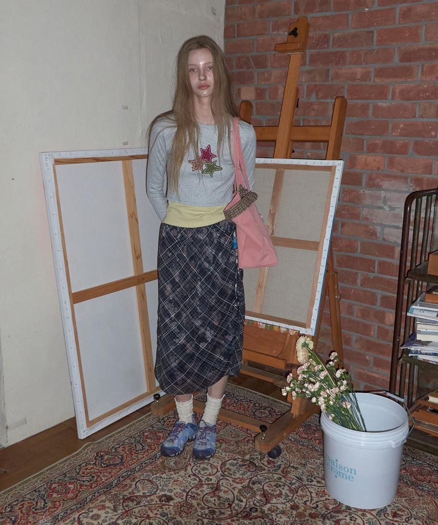 Mejongkeulem Floral Check Layered Skirt_ Black Pink
