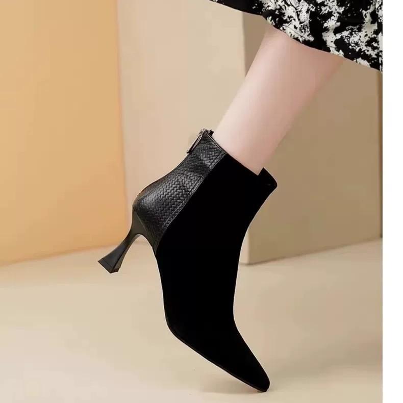 Francia kisméretű illatos stílus őszi és téli rövid csizmák magas sarkú Chelsea csizmák vékony csizmák vékony sarok hegyes orr meztelen bársony és meztelen csizmák