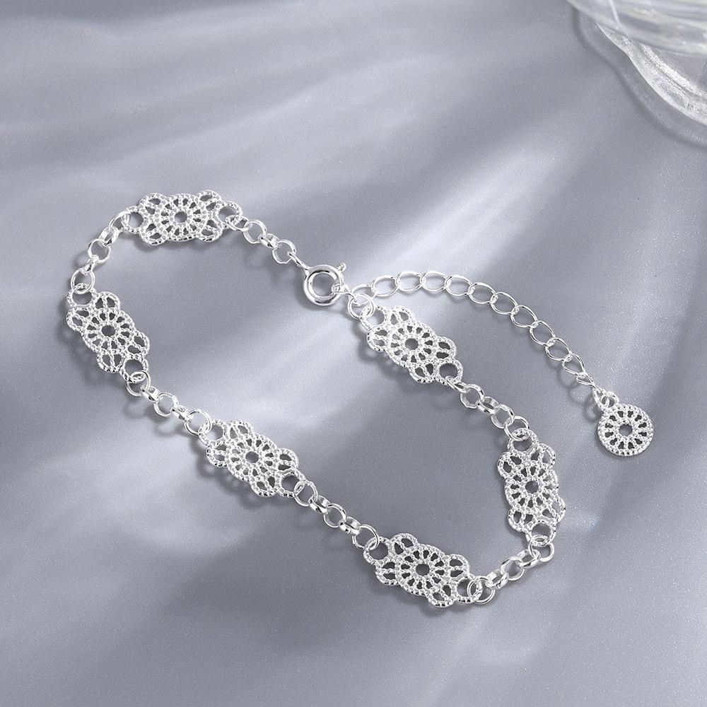 Elegant and Graceful S925 Silver Lace Bracelet, Simple and Stylish Women's Floral Edge Hand Ornament, Fashionable and Elegant Accessories