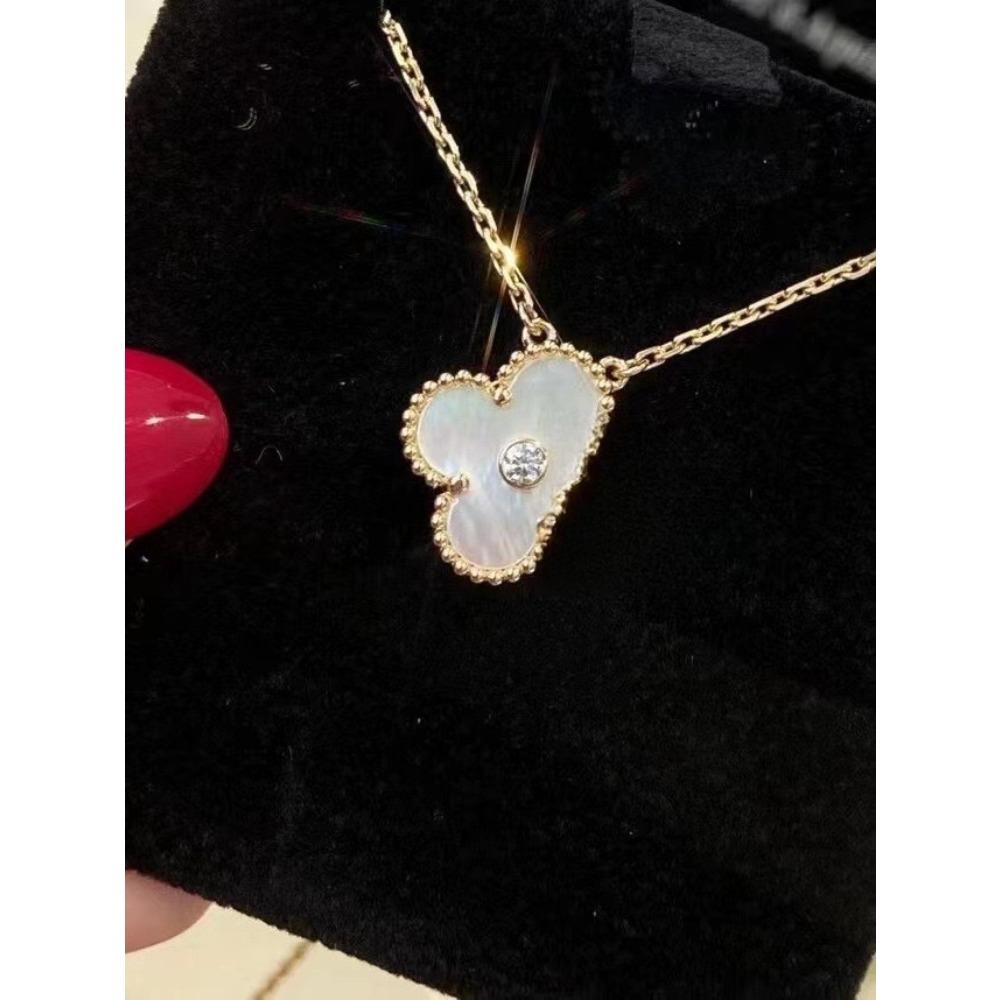V Gold Four-leaf Clover Plated 18K Gold Necklace with Jewelry Women's High Version White Fritillary Rose Gold Pendant Light Luxury Niche