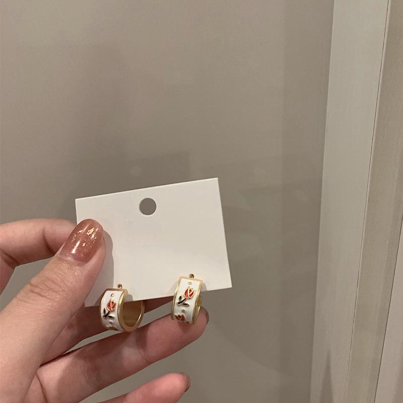 Pendientes de botón de esmalte coreano minimalistas retro en forma de corazón con perlas