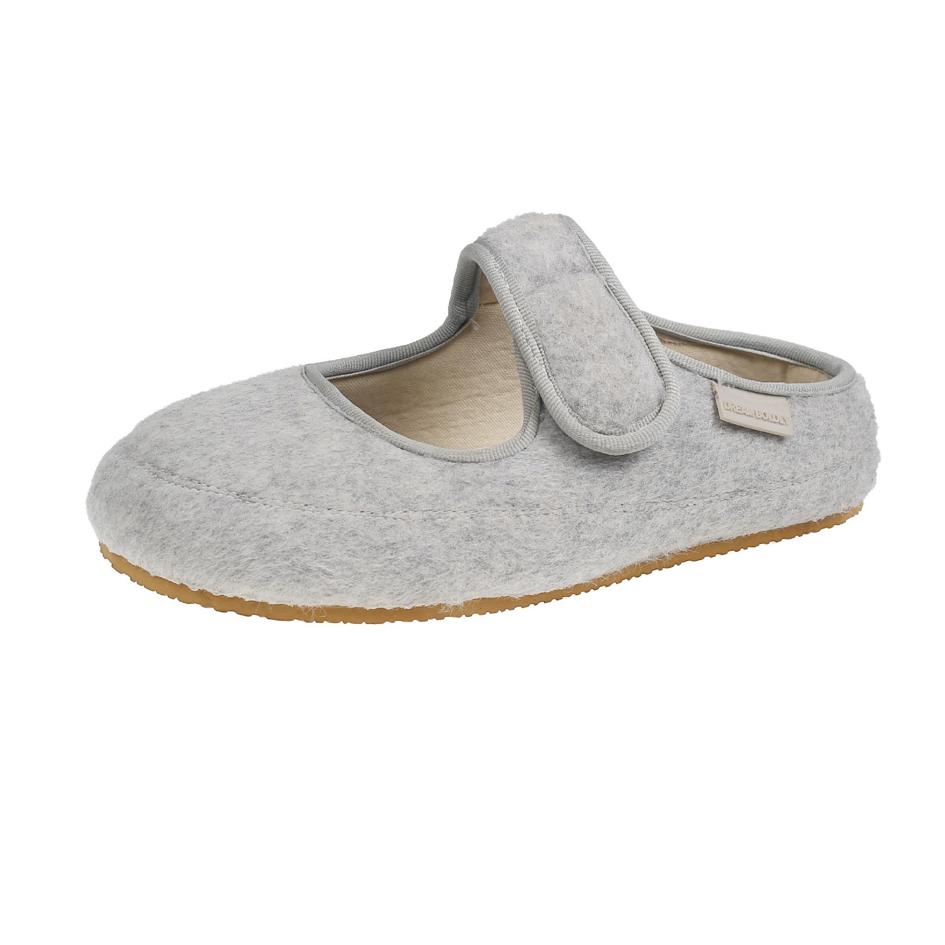 

Korean version of fashion casual versatile single shoes 2025 spring and autumn new Velcro breathable flat bottom shallow mouth Doudou shoes women 35