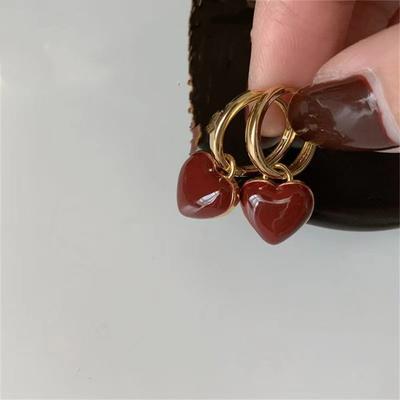 Einfaches Design Weinrot Liebe Herz Baumeln Ohrringe für Frauen Gold Farbe Kreis Vintage Pfirsich Tropfen Ohrring Schmuck