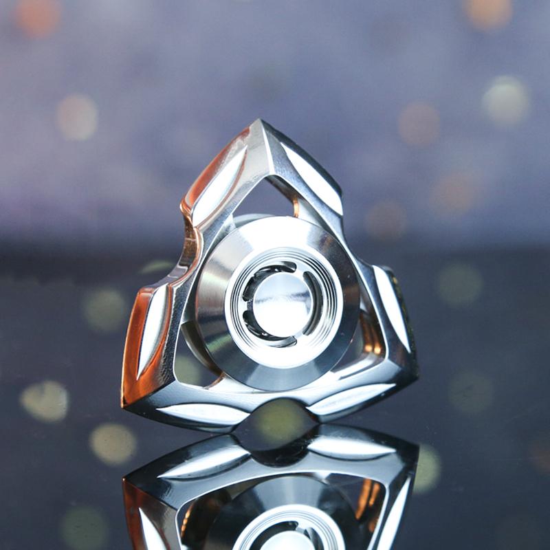 Giroscopio rotante in acciaio inossidabile per punta delle dita EDC Giocattolo antistress e per la decompressione Fidget per adulti con autismo Regalo di sollievo
