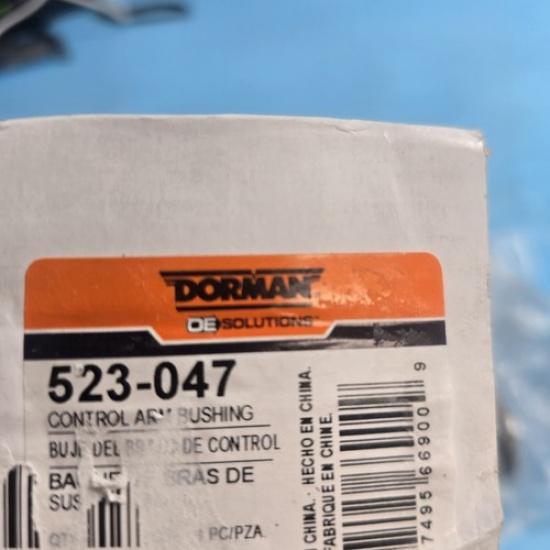 Втулка рычага подвески Dorman 523-047