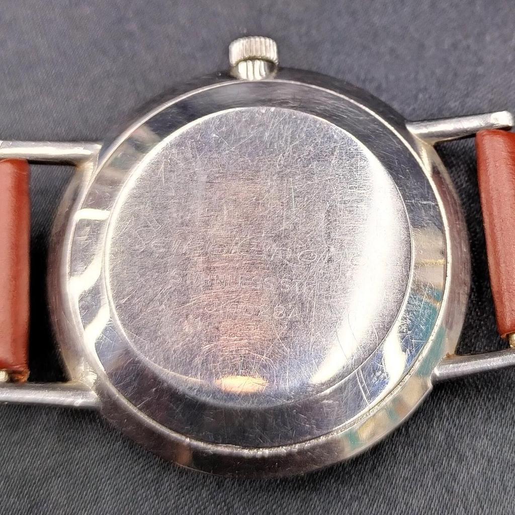 Used SEIKO Chronos manual winding watch