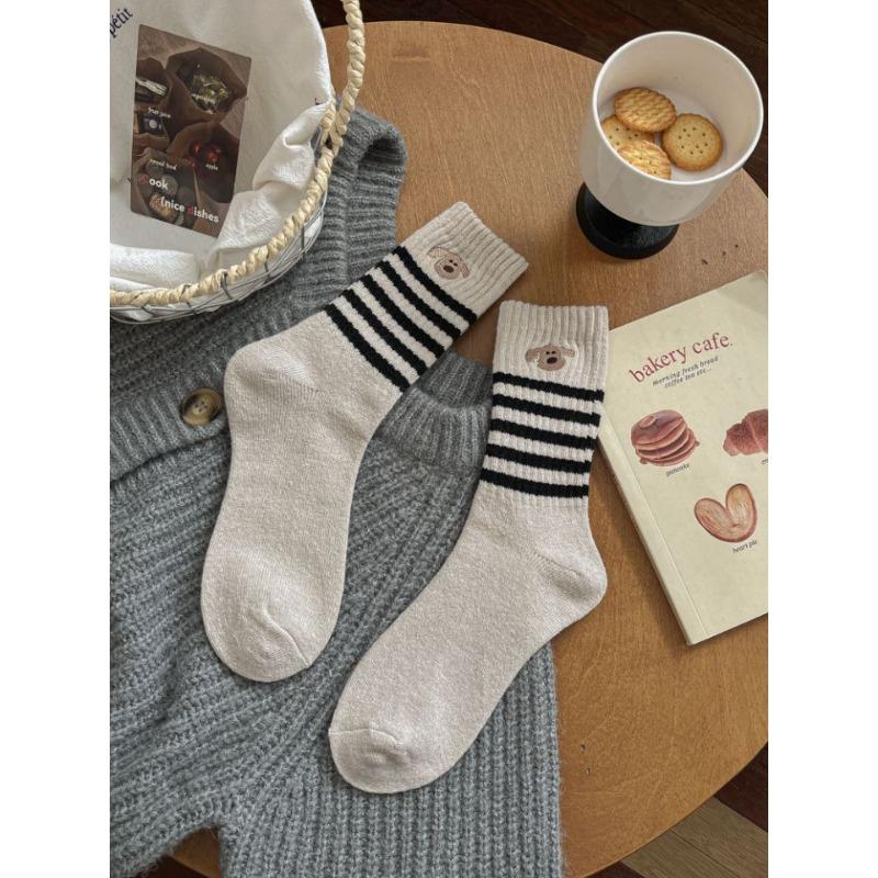 Female Autumn and Winter New Simple All Take Warm Cute Cartoon Dog Stripes In The Tube Pile Socks