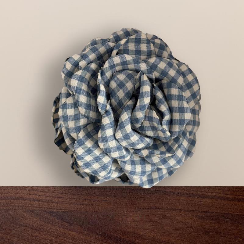 Große Farbverlauf Seidenrose Haarspange - 3D Blumendesign für Frauen, Perfekt für Fotos am Meer