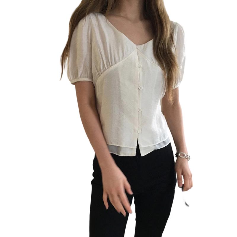 La Chapelle Women s Pleated V-Neck Short Sleeve Top One Size грязно-белый