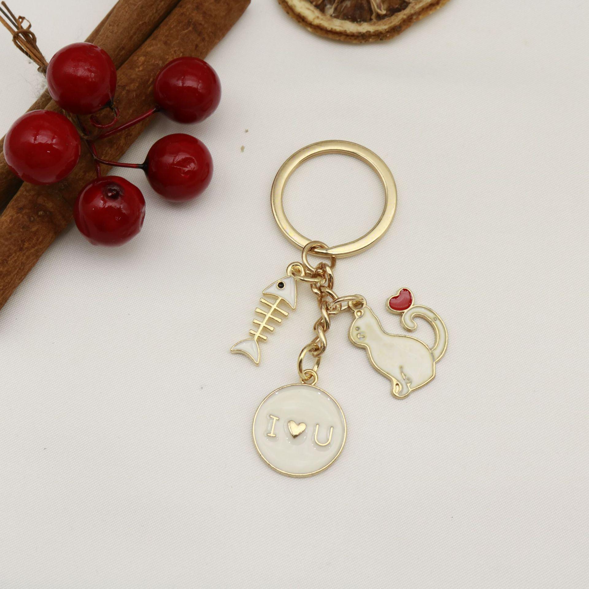 Cartoon Cat Love Heart Keychain with Alloy Drip Oil Balloon Pendant