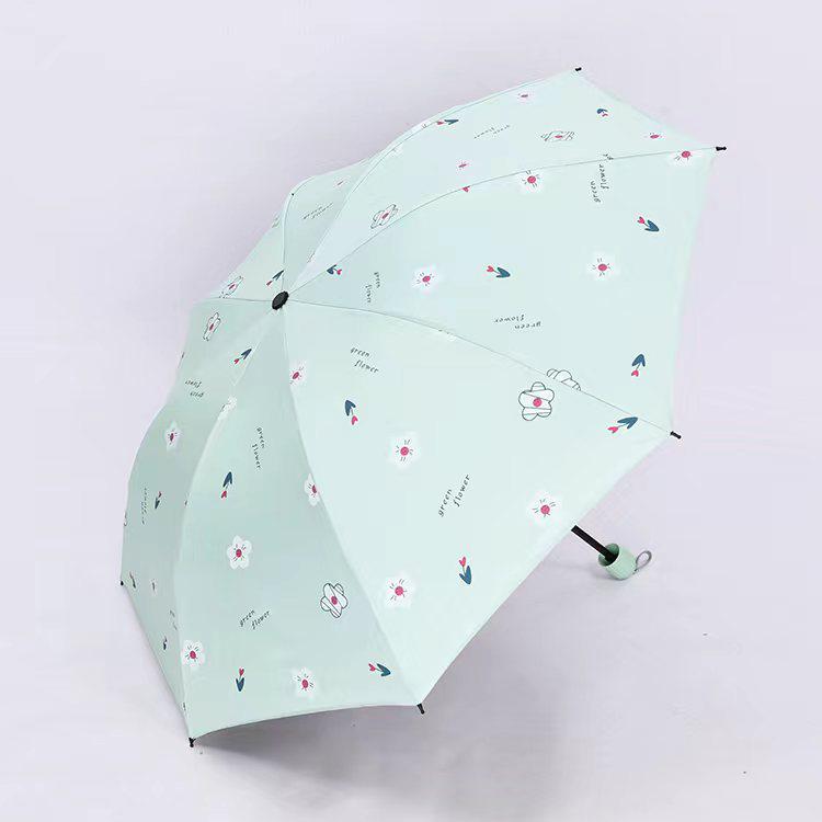 Compact Black Vinyl Folding Umbrella for Female Students - Sun & Rain Protection, Small Fresh Style.