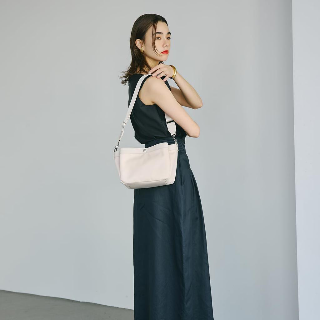 [Breath TOPKAPI] Waterproof Nylon and Leather Combination 3-Compartment Shoulder Bag (Pale Pink)