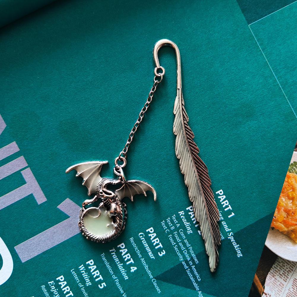 Fluorescent Feathered Dragon Bookmark Bronze Metal Vintage Portable Bookmark Students Study Reading Stationery Office Supplies
