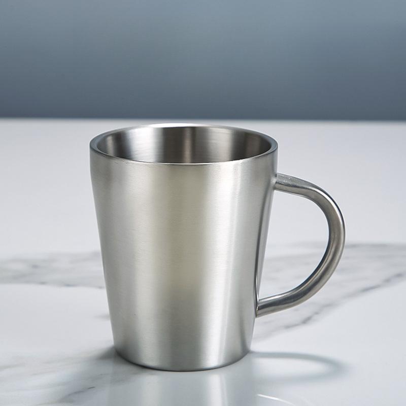 

Stainless Steel Cup with Handle Double Wall Drinking Cup Scratch-resistant Reusable Suitable for BBQ/Home/Party 10 Ounces Mug 350ml