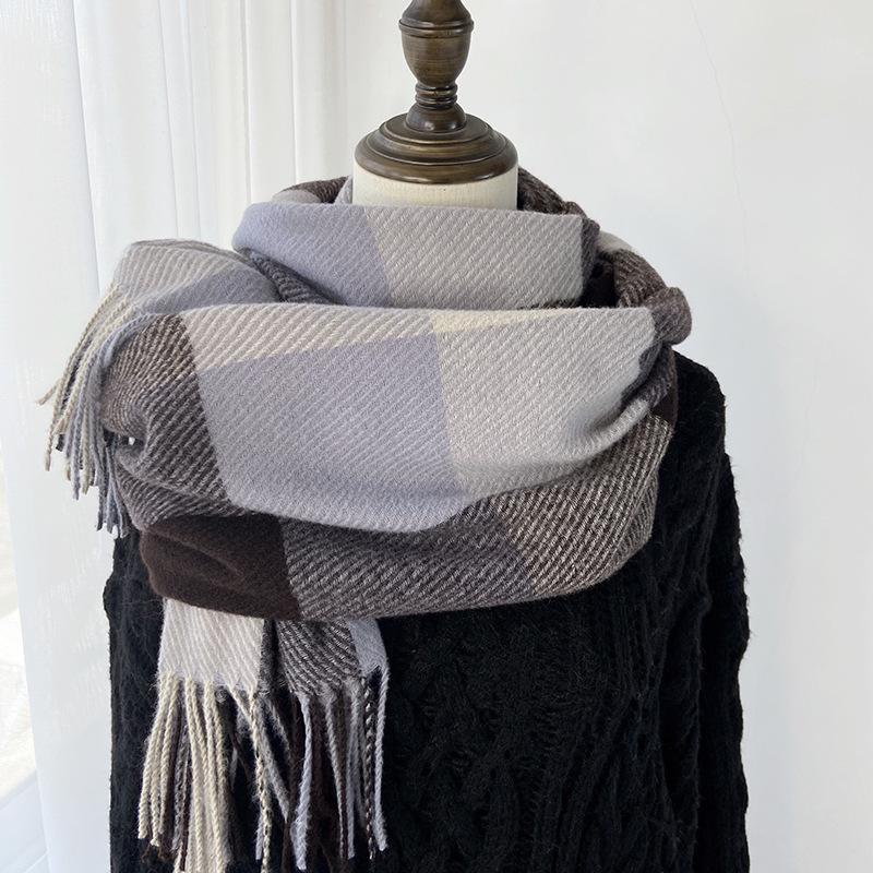 Geometric Plaid Scarf - Windproof Warm Winter Scarf with Fringe Edges, Unisex Elegant Casual Scarf for Women Fall Winter Fashion Accessory