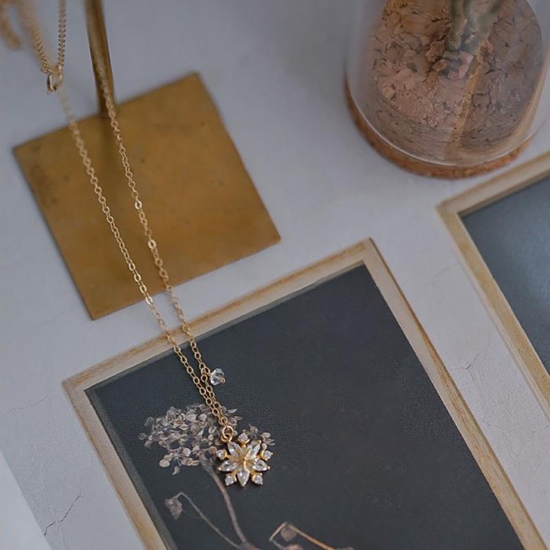 S925 Sterling Silver Snowflake Pendant Necklace - Fresh & Chic Mori Girl Style