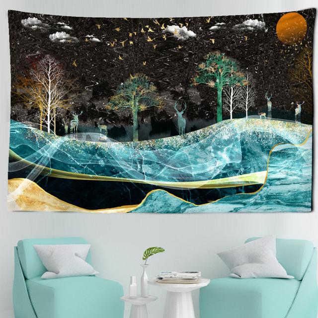 Палевый гобелен с иллюстрацией — фото 13