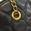 Moschino Bolsa de Ombro de Couro com Coração de Corrente preta Feminina Usada