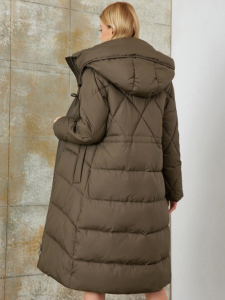 PINK CHIC 2025 New Winter Women Down Jackets Fashion Classic Warm Cross-hatching Hooded Long Version Parka Female Coat W6570