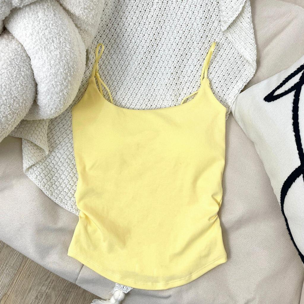 Maiou din bumbac premium RC: Vestă Slim-Fit pentru Femei cu Cupe la Piept pentru un Aspect Dulce și Versatil