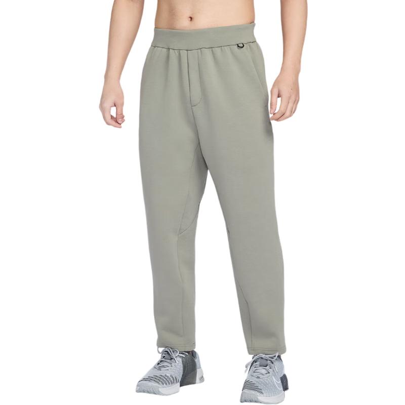 Nike Men s Woven Casual Trousers L