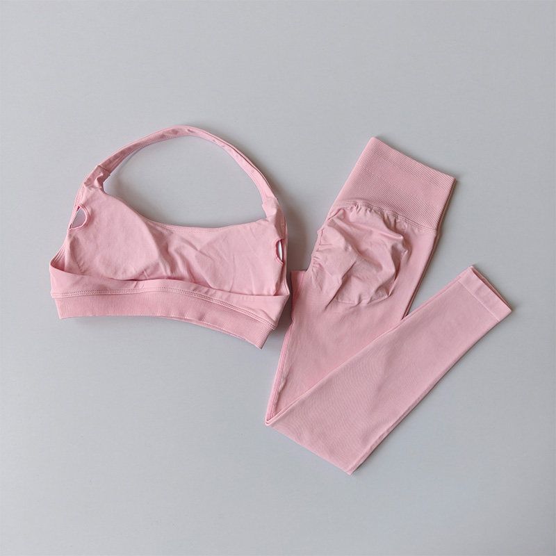 and American Seamless Halter Neck Beauty Back Push-Up Sports Bra and High-Waisted Tight-Fitting Butt-Lifting Fitness Pants Two-Piece Set for Women