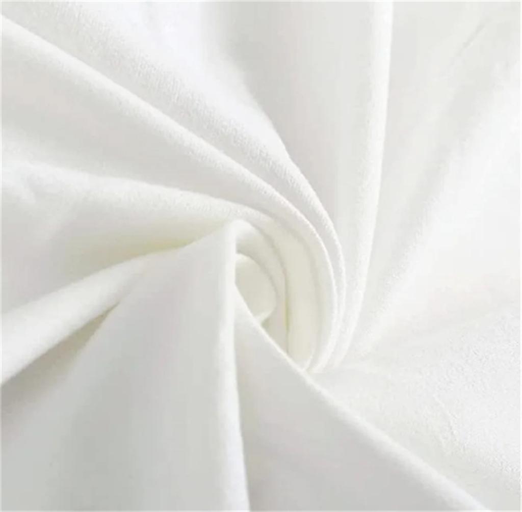 Cartoon Rose Skull Print Bedding Set Soft and Breathable Comforter Set Suitable for children's bedroom, guest room decoration