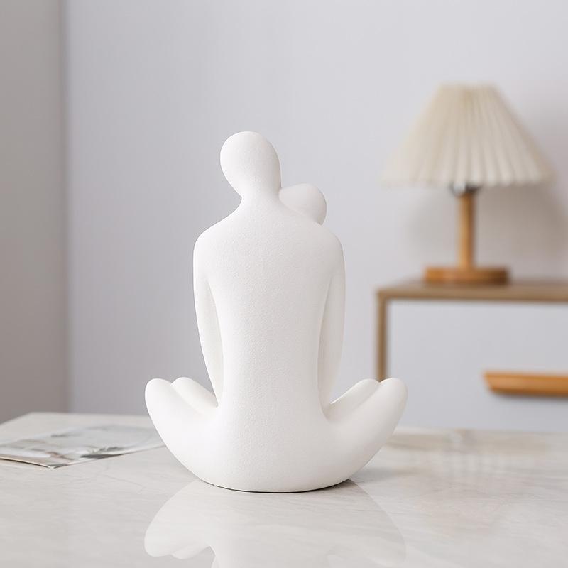 Yoga couple ceramic ornament Couple Figurines Ceramic Statue Hugging Lovers Tabletop Ornament White porcelain Decoration Crafts