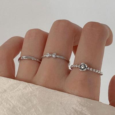 S925 Sterlingsilber Blume & Schleife Herzring – Trendiger, cooler Nischenstil für Frauen, luxuriöses Accessoire für den Zeigefinger