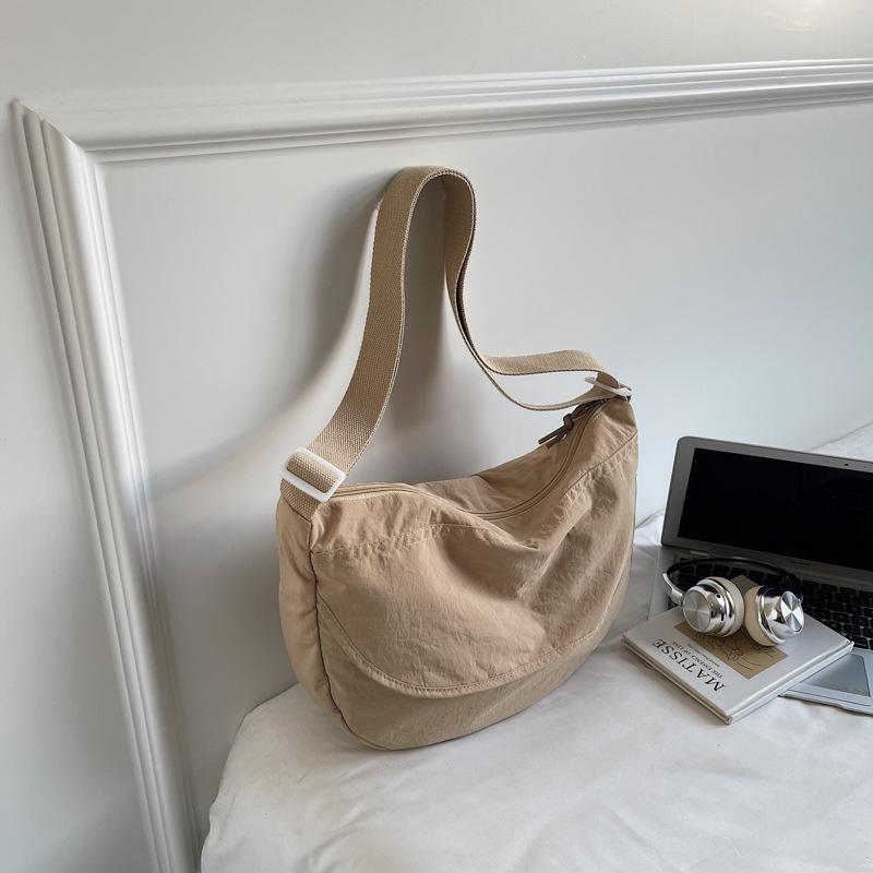 Women's Large-capacity Crossbody Bag Student Light Solid Shoulder Bag