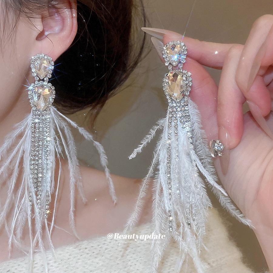 Silberne Strass-Inlay Wassertropfen Feder Quaste Ohrstecker, Glänzende Fee Koreanischer Stil Ohrschmuck für Damen.