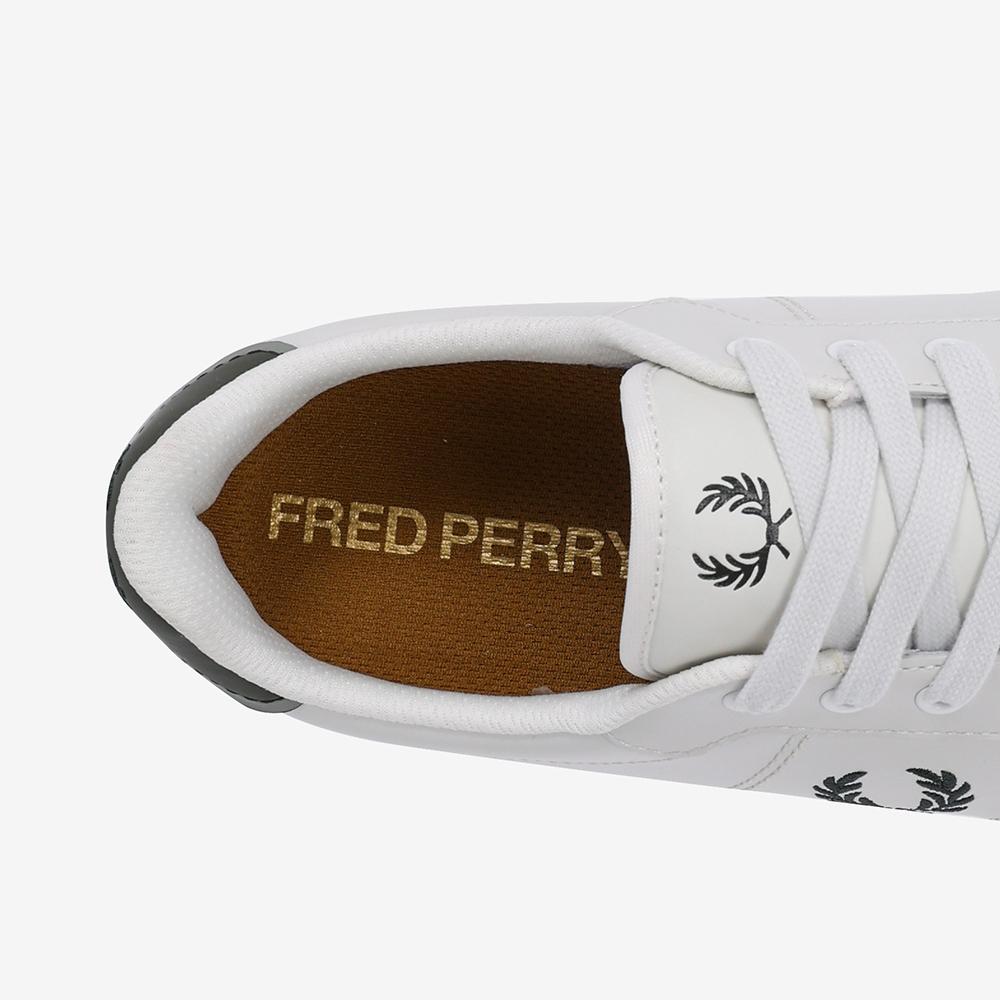 Fred Perry B722 Leather  W22  Sfpm2436311 W22