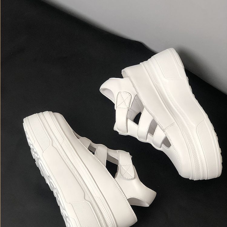 Autumn New Casual Hollow Thick-soled Hole Shoes Women's Versatile, Lightweight, Height-increasing and Breathable Going Out Sandals
