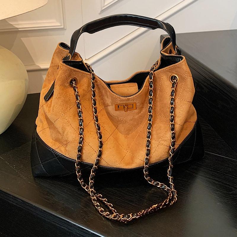 Premium Feeling Hand Bag Women's New Trendy Shoulder Bag Suede Rhombus Chain Shoulder Bag Large Capacity Tote Bag