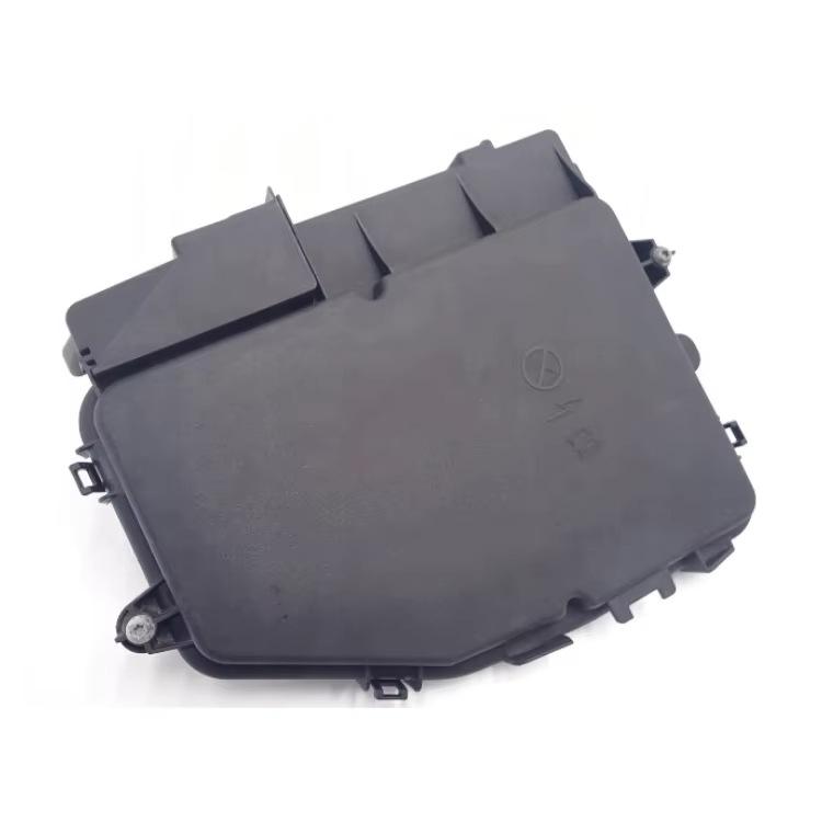 Mercedes-Benz B-Klasse W247/GLA 2020 Sicherungskasten Außenhülle Abdeckung