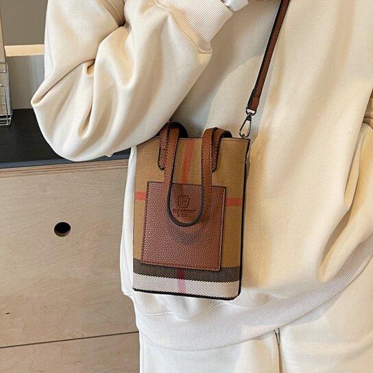 2025 New High-end Women's Bag Texture Book Small Square Bag Portable Shoulder Messenger Bag Fashionable Versatile Mobile Phone Bag