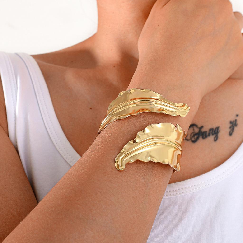 Personalized Leaf Opening Irregular Bracelet, Exaggerated Punk Pleats Wrapped Metal Bracelet