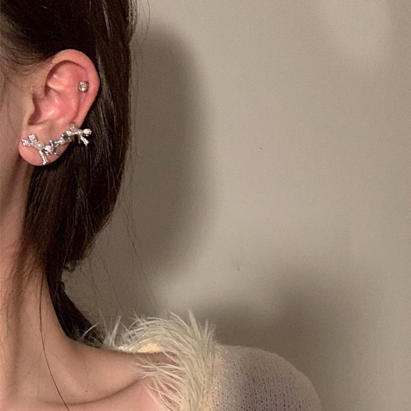 Top Stream Royal Sister Pearl Bow Earrings Ear Bone Clip Integrated Earrings Women'S Niche Design Advanced Sense