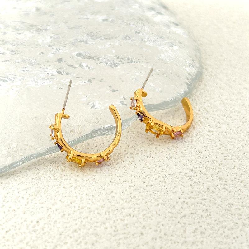Manufacturer'S Supply Niche Design Color Zircon C-Shaped Earrings Advanced Sense Geometric Earrings Women'S Earrings Spot