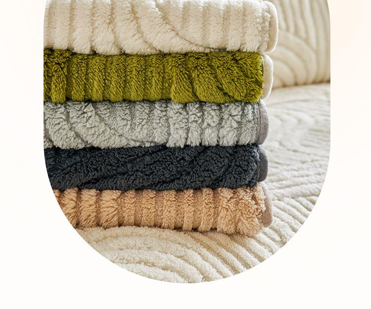 2025 Plush Sofa Cushion: Thickened, Non-Slip Autumn/Winter Cover