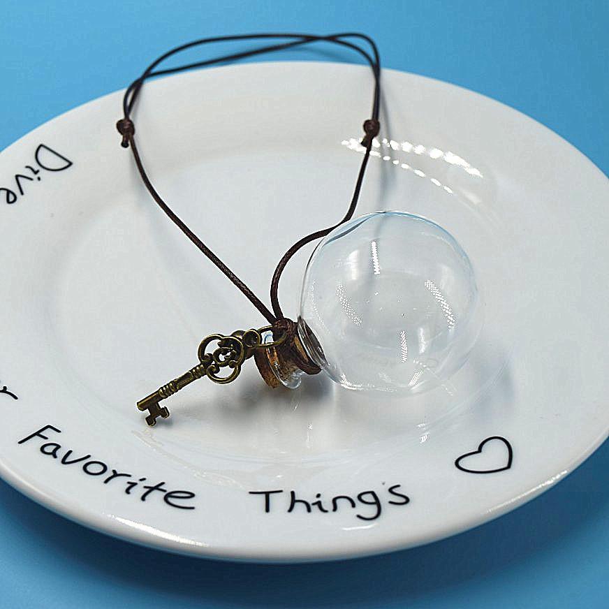 Dried Flower Essential Oil Car Pendant - High Borosilicate Glass Ball with Cork