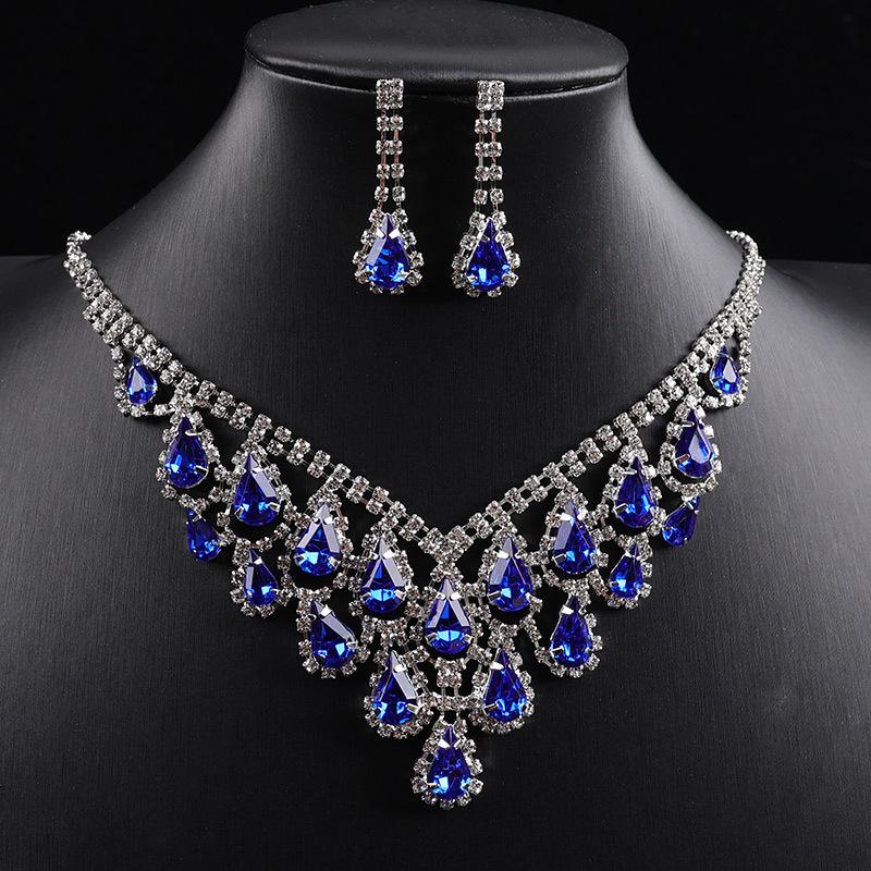 High-end Sense Diamond-encrusted Geometric Water Drop Fringed Necklace Temperament Elegant Collarbone Chain Jewelry Set