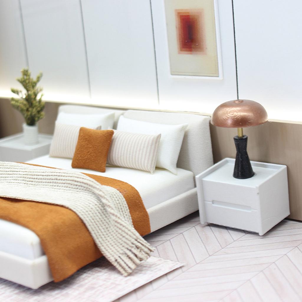 1/20 Scale Dollhouses Bedroom Decorative Miniature Double Bed With Beddings for Craft Project Model Scene Display Decors