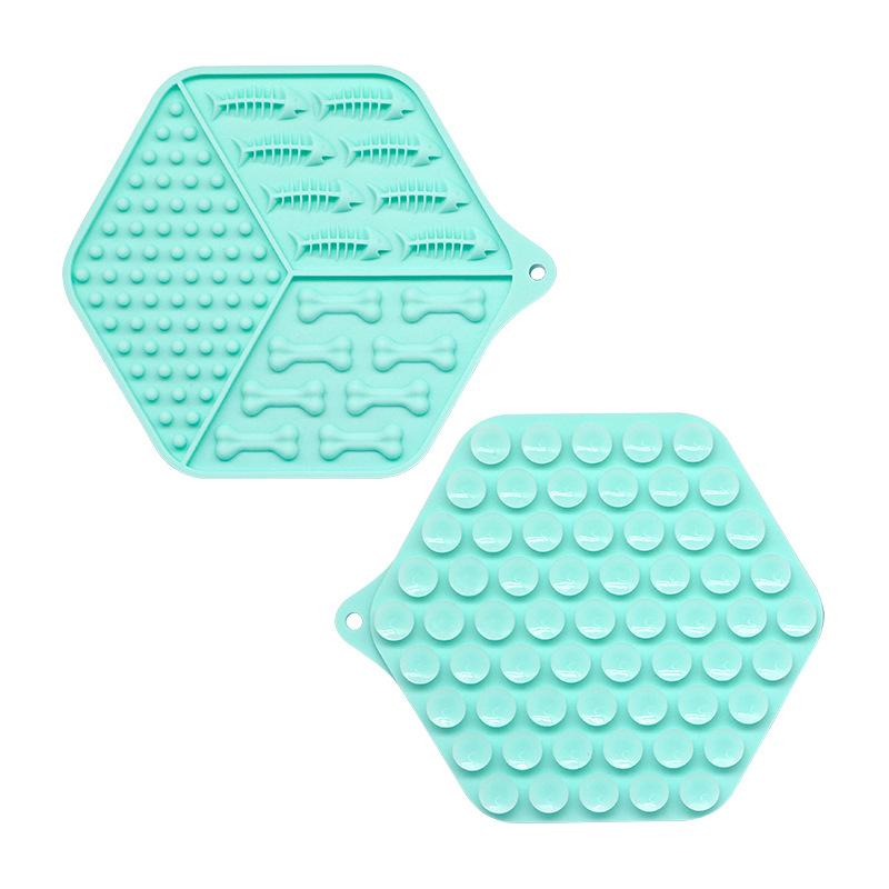 Silicone Square Shape Dog Slow Feeder Lick Mat with Suction Cup for Anxiety Relief and Calming Bathing Pets Bowls