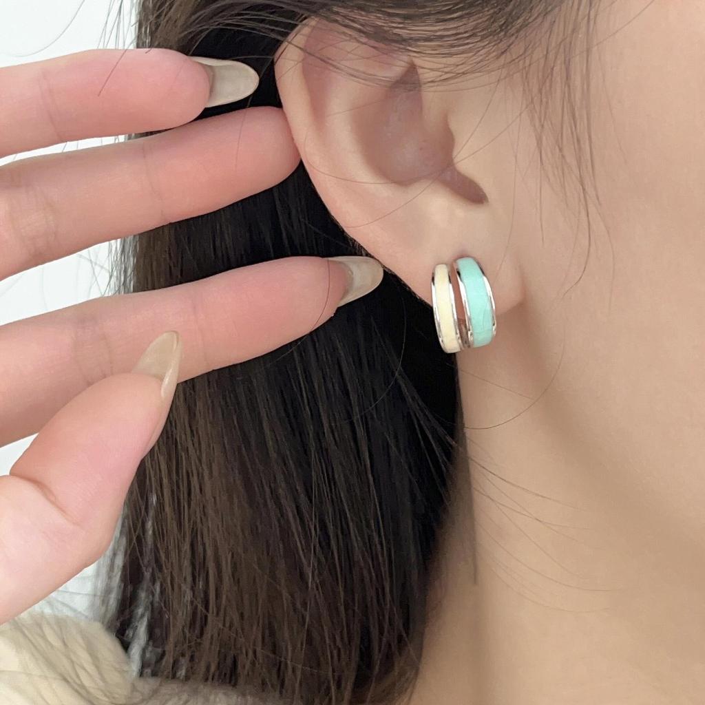 Yinruitai S925 Sterling Silver Double-Layer Hoop Earrings - Light Luxury, Versatile Design, Exquisite Women's Style.