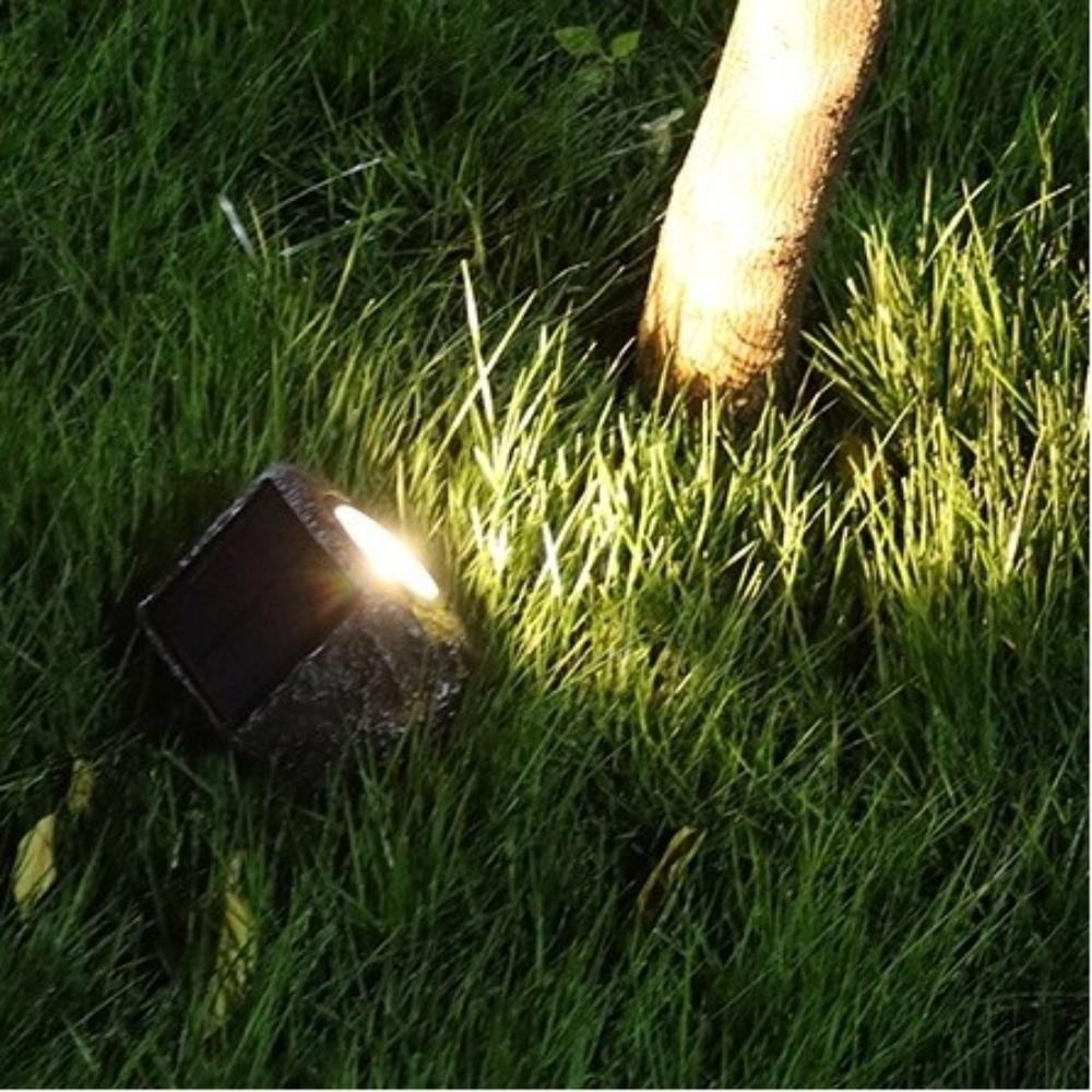 Waterproof Solar Powered Light Resin Rock Stone Stone Solar Light Simulation Stone Lights  Garden