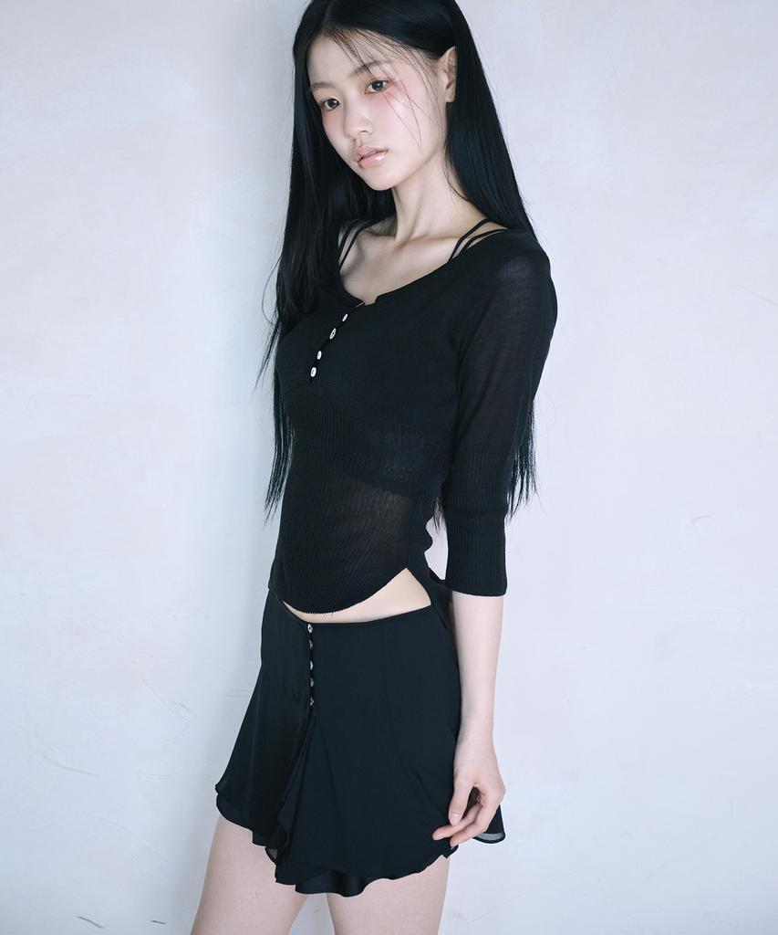 Leijeumiya Lily Chiffon Mini Skirt [Black]