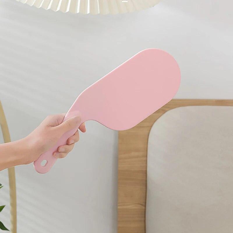 Strumento per piegare il lenzuolo, paletta per rimboccare il letto, per facilitare il cambio del lenzuolo, assistente per la sostituzione della gonna del letto, organizzatore