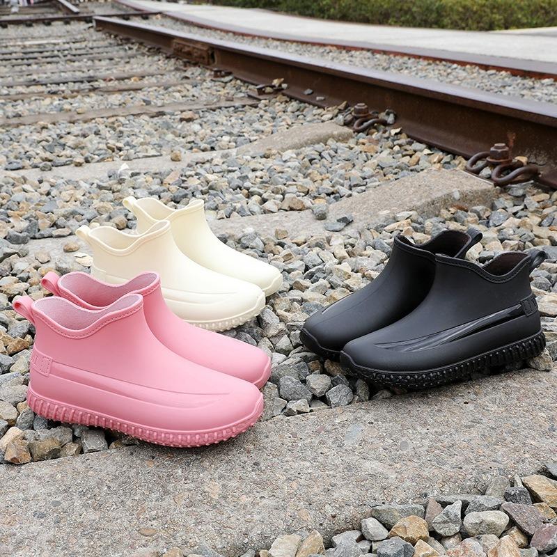 Rain shoes women's short water shoes fashionable low tube thickened rain boots warm wear-resistant non-slip outdoor kitchen shoes